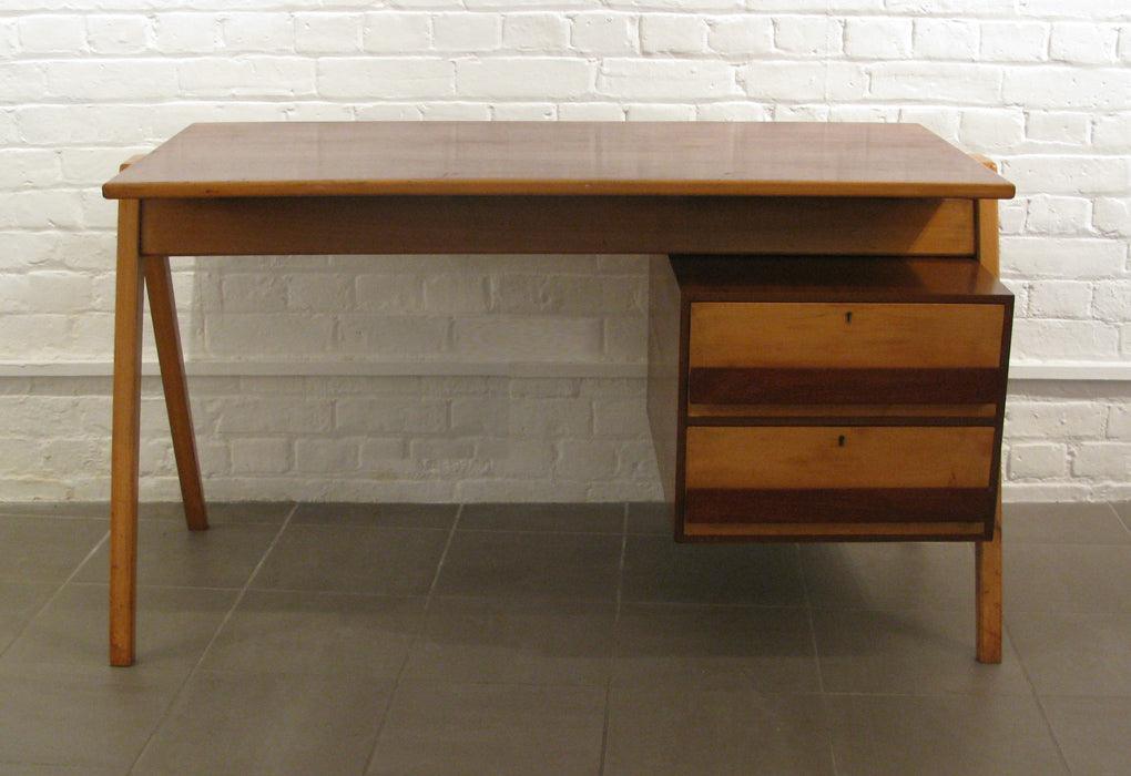 Robin Day, Hillestak desk, 1950