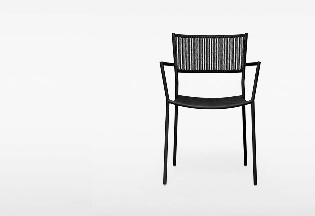 Jig Mesh Outdoor Armchair, Chris martin, Massproductions