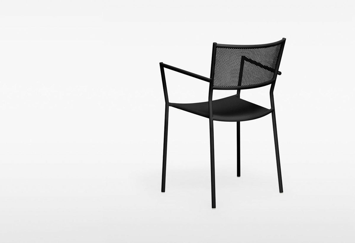 Jig Mesh Outdoor Armchair, Chris martin, Massproductions
