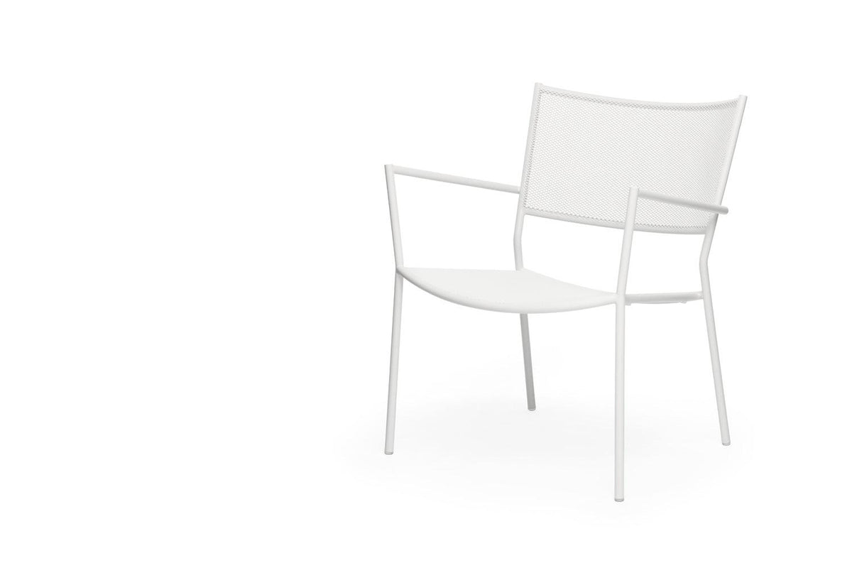 Jig Mesh Outdoor Easy Chair, Chris martin, Massproductions