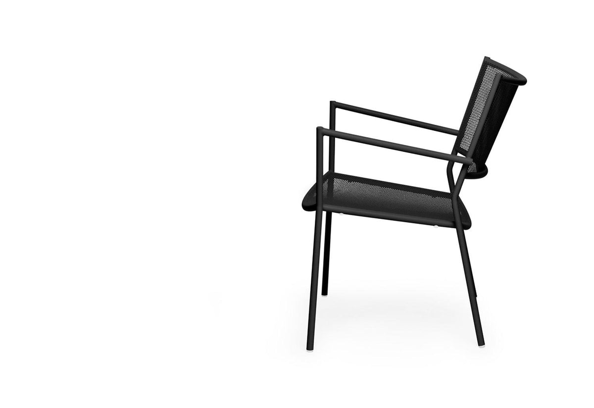 Jig Mesh Outdoor Easy Chair, Chris martin, Massproductions