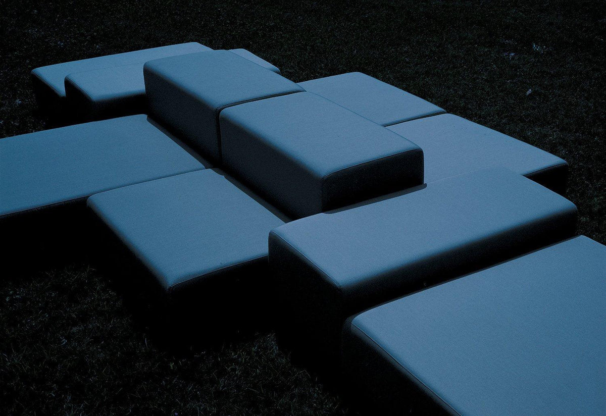 Extra Wall outdoor sofa, 2007, Piero lissoni, Living divani