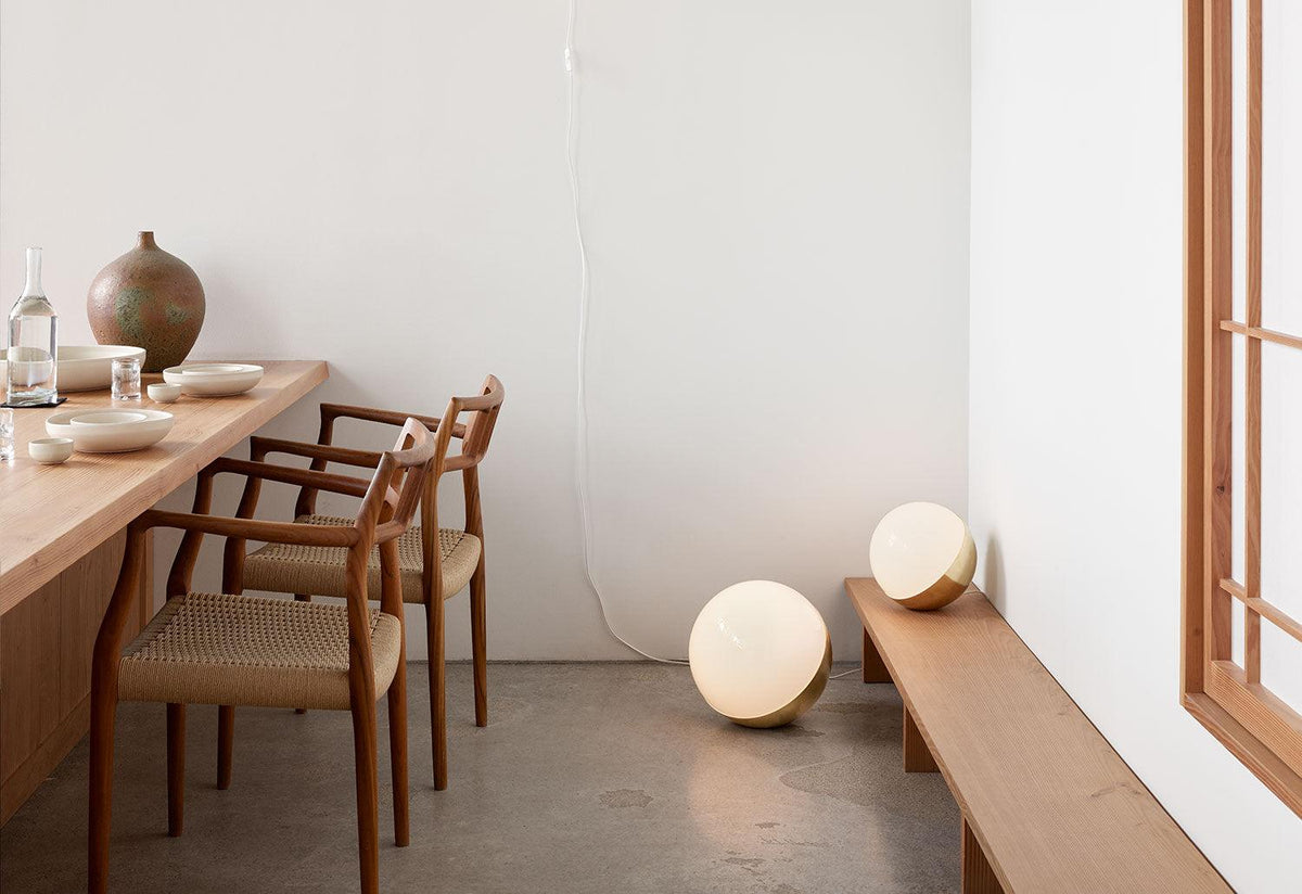 VL Studio Table/Floor Light, Vilhelm lauritzen, Louis poulsen