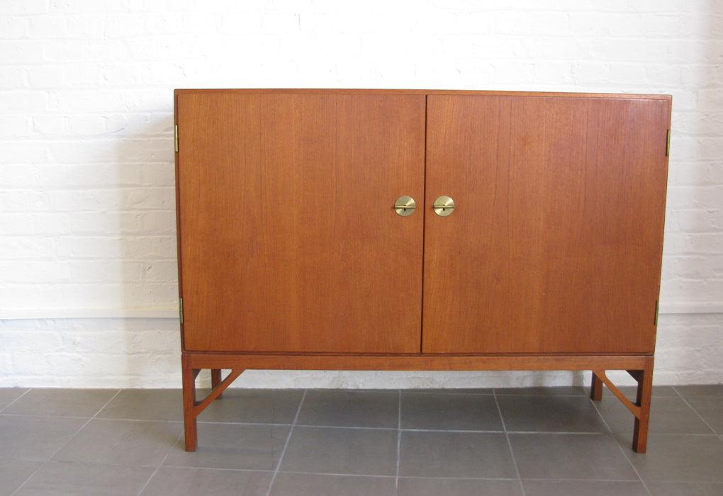 Cabinet for CM Madsen | 1955