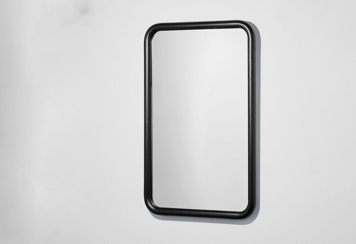 R40 mirror, 2018, Sebastian wrong, Owl