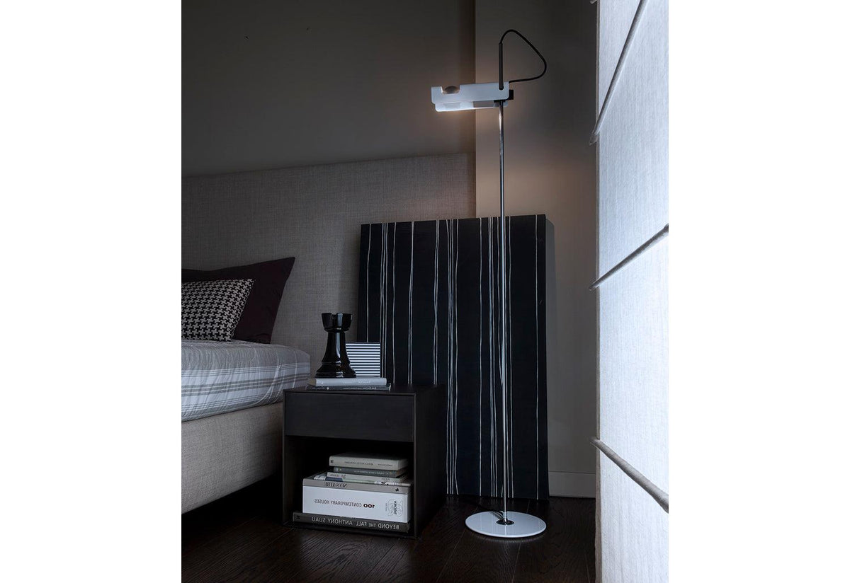 Spider 3319 Floor Lamp, Joe colombo, Oluce