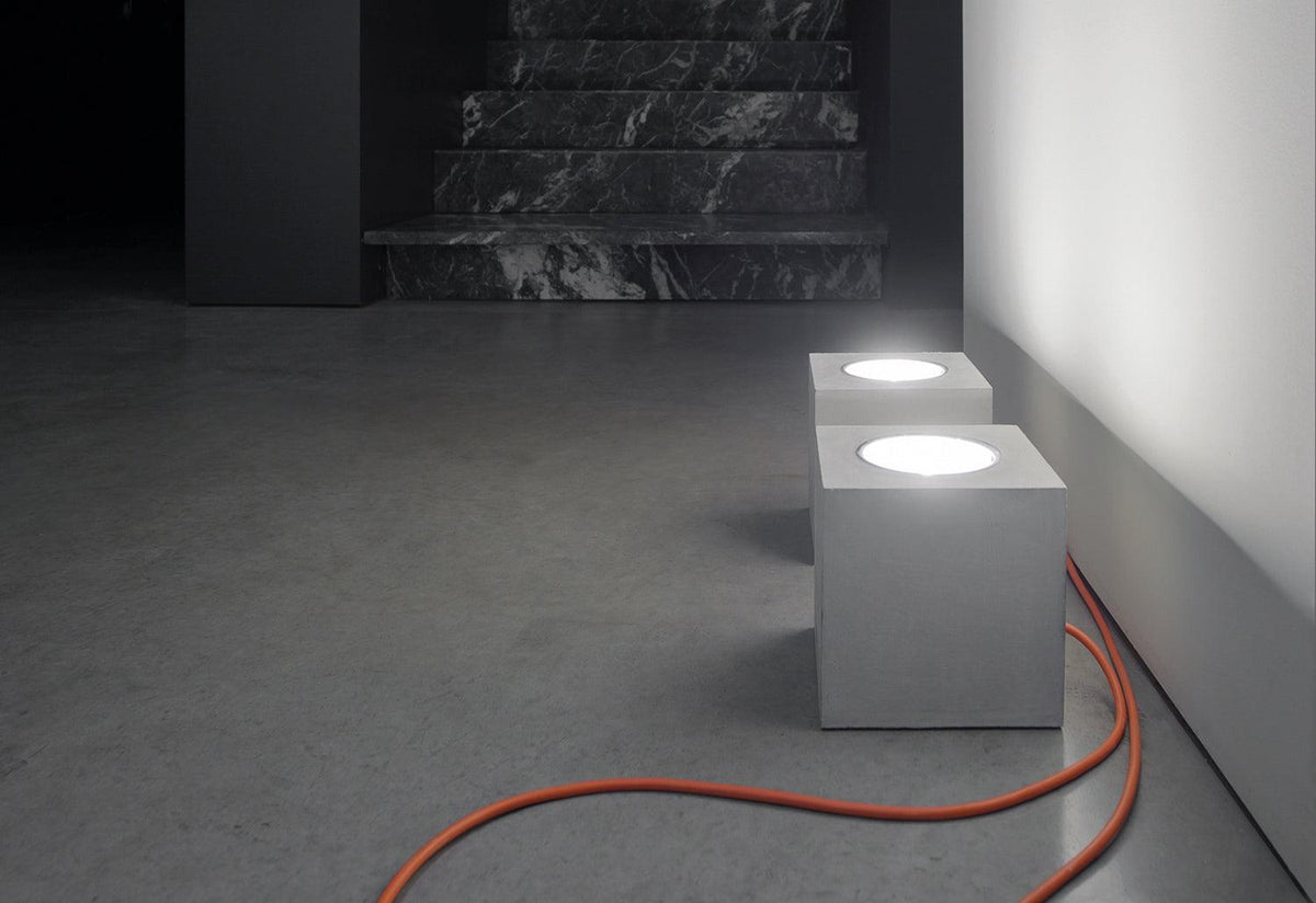 Q² outdoor floor light, 2006, Davide groppi, Davide groppi