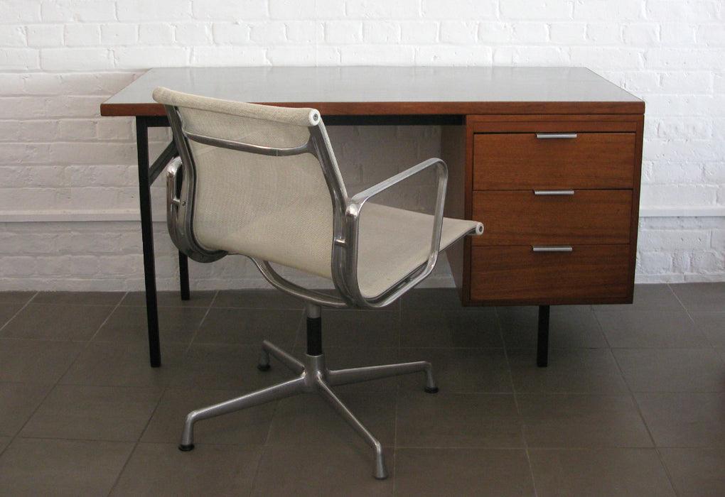 Day | Status desk | 1959