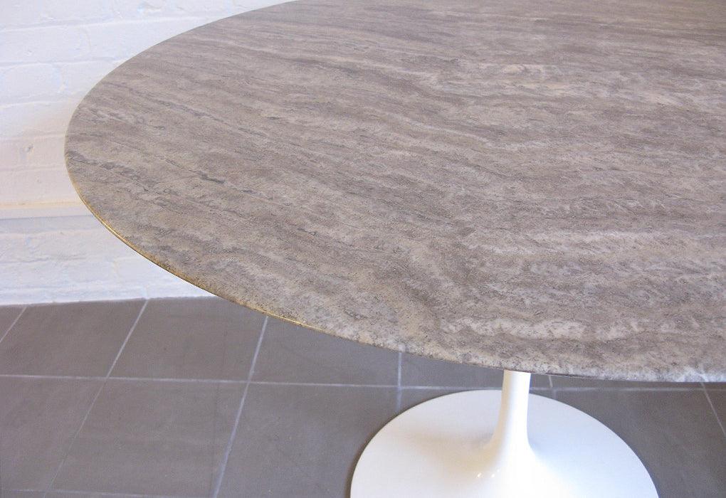 Eero Saarinen Tulip table | 1953