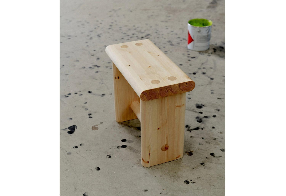 002 Ast Stool, Dimitri bahler, Vaarnii