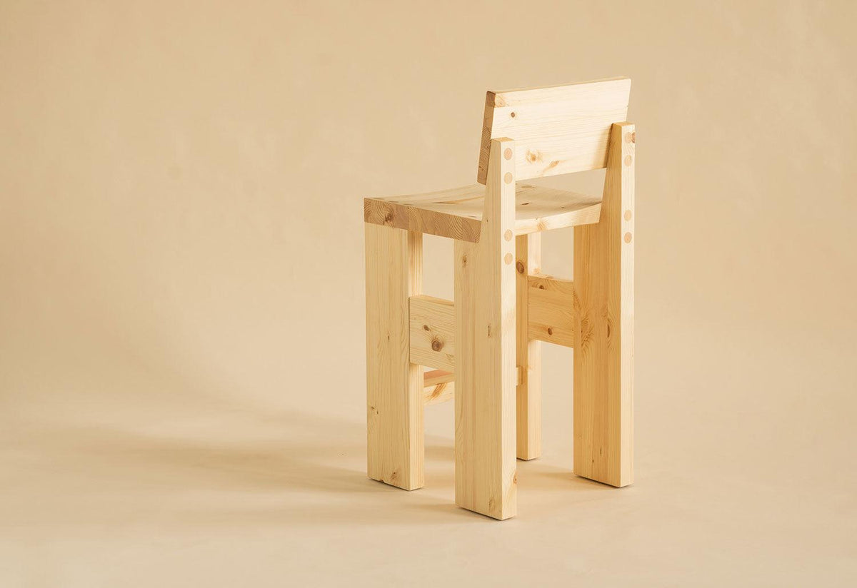 001 Bar Stool, Vaarnii