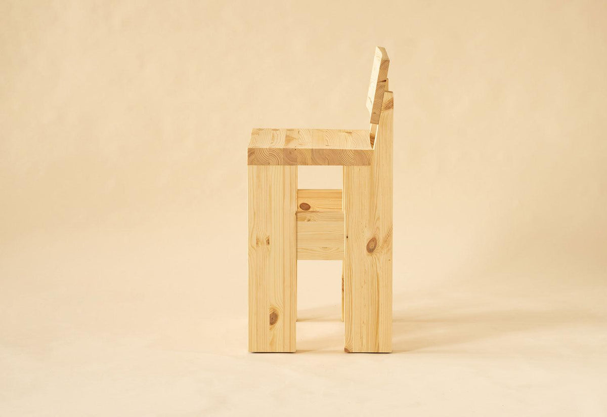 001 Bar Stool, Vaarnii