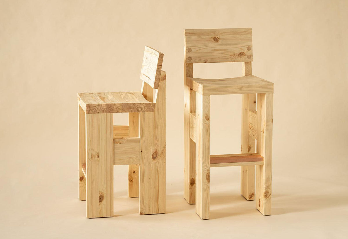 001 Bar Stool, Vaarnii