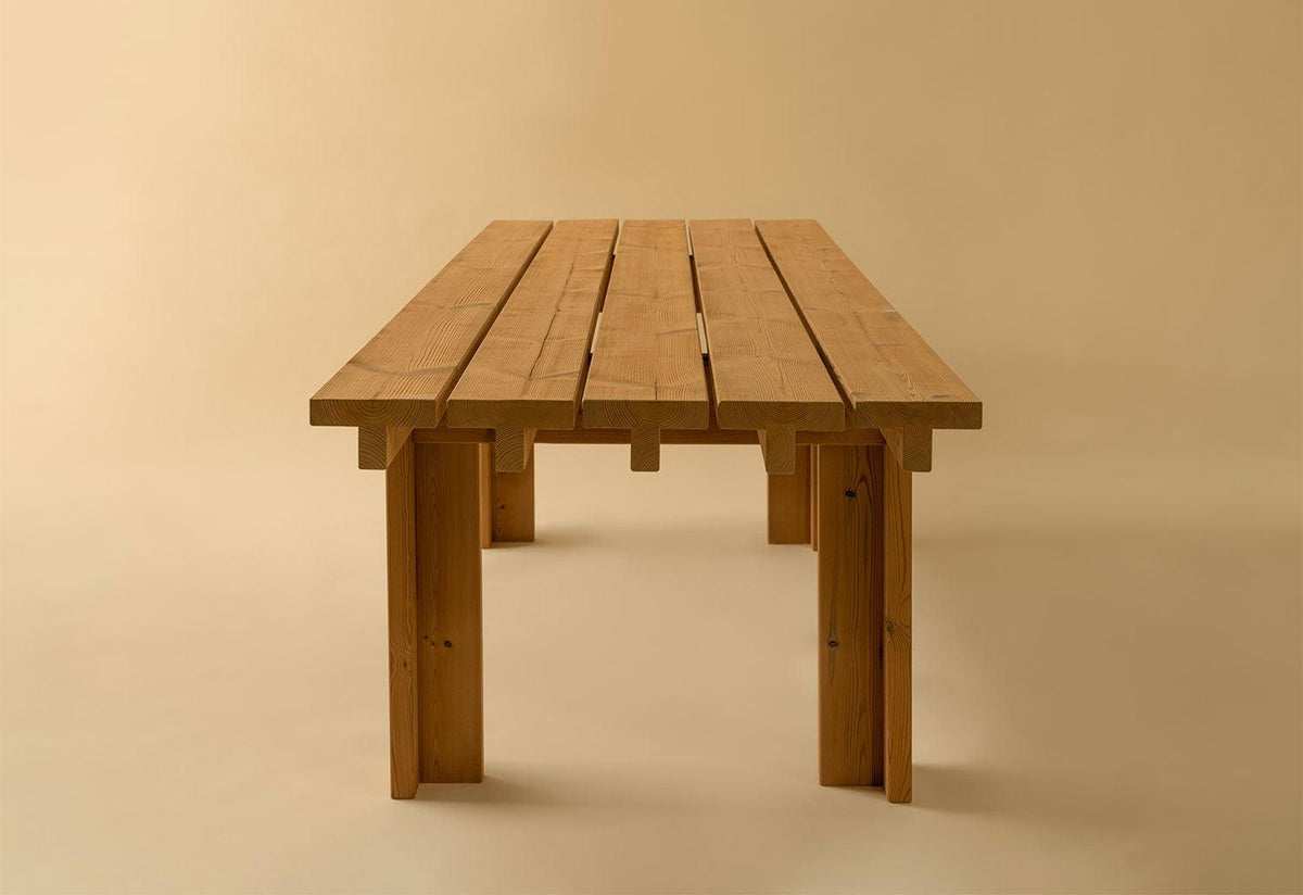 013 Osa Outdoor Dining Table, Henrik tjaerby, Vaarnii