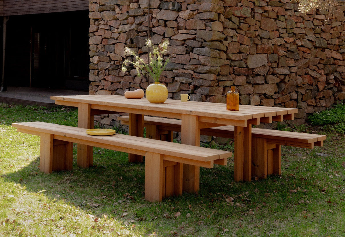 013 Osa Outdoor Dining Table, Henrik tjaerby, Vaarnii