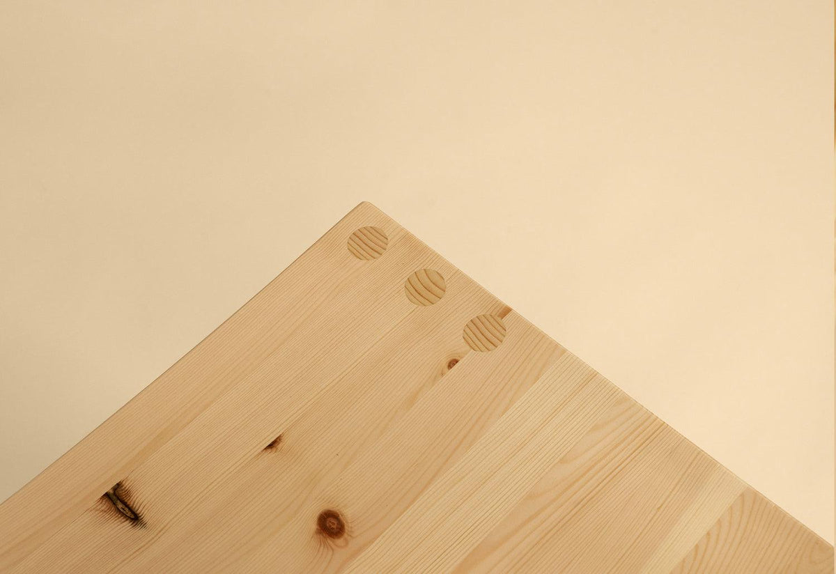 001 Dining Chair, Fredrik paulsen, Vaarnii