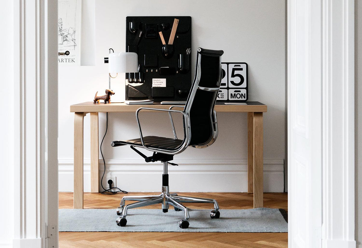 Aalto Table 80, Alvar aalto, Artek