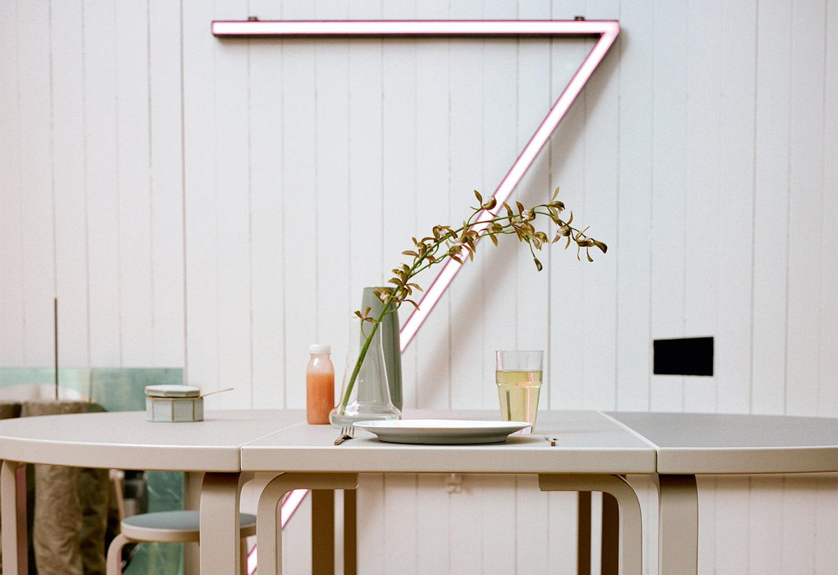 Aalto Table 80, Alvar aalto, Artek