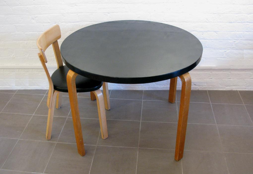 Alvar Aalto, dining table