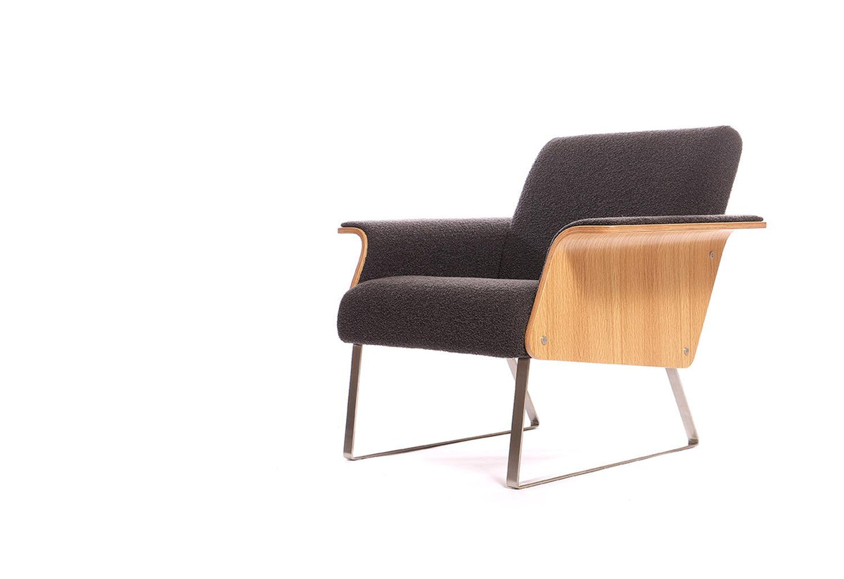 Avian AV1 Armchair, Robin day, Twentytwentyone