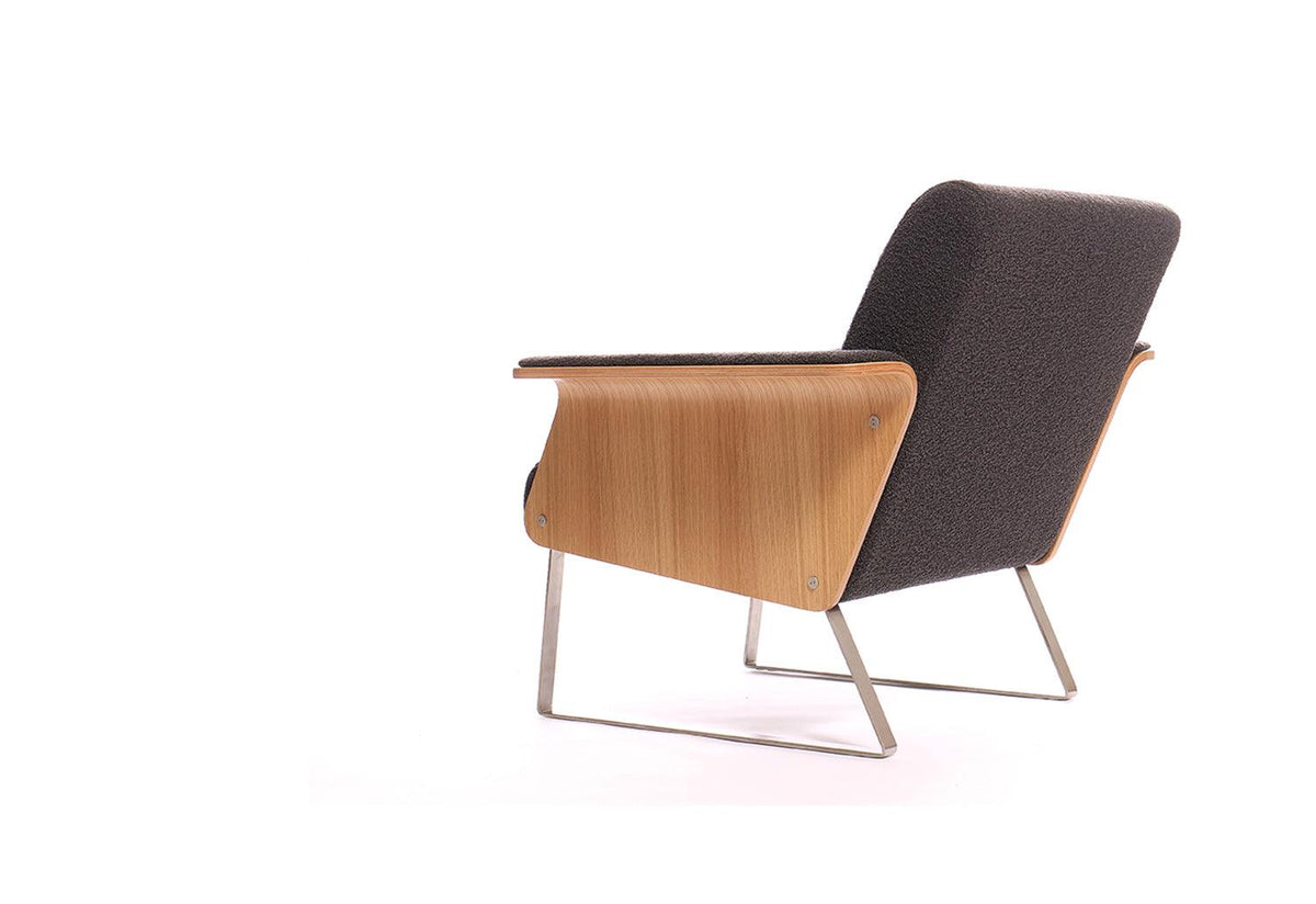 Avian AV1 Armchair, Robin day, Twentytwentyone