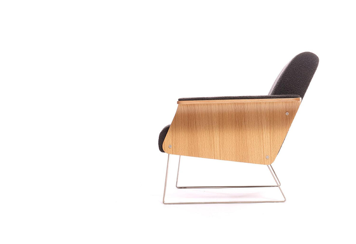 Avian AV1 Armchair, Robin day, Twentytwentyone