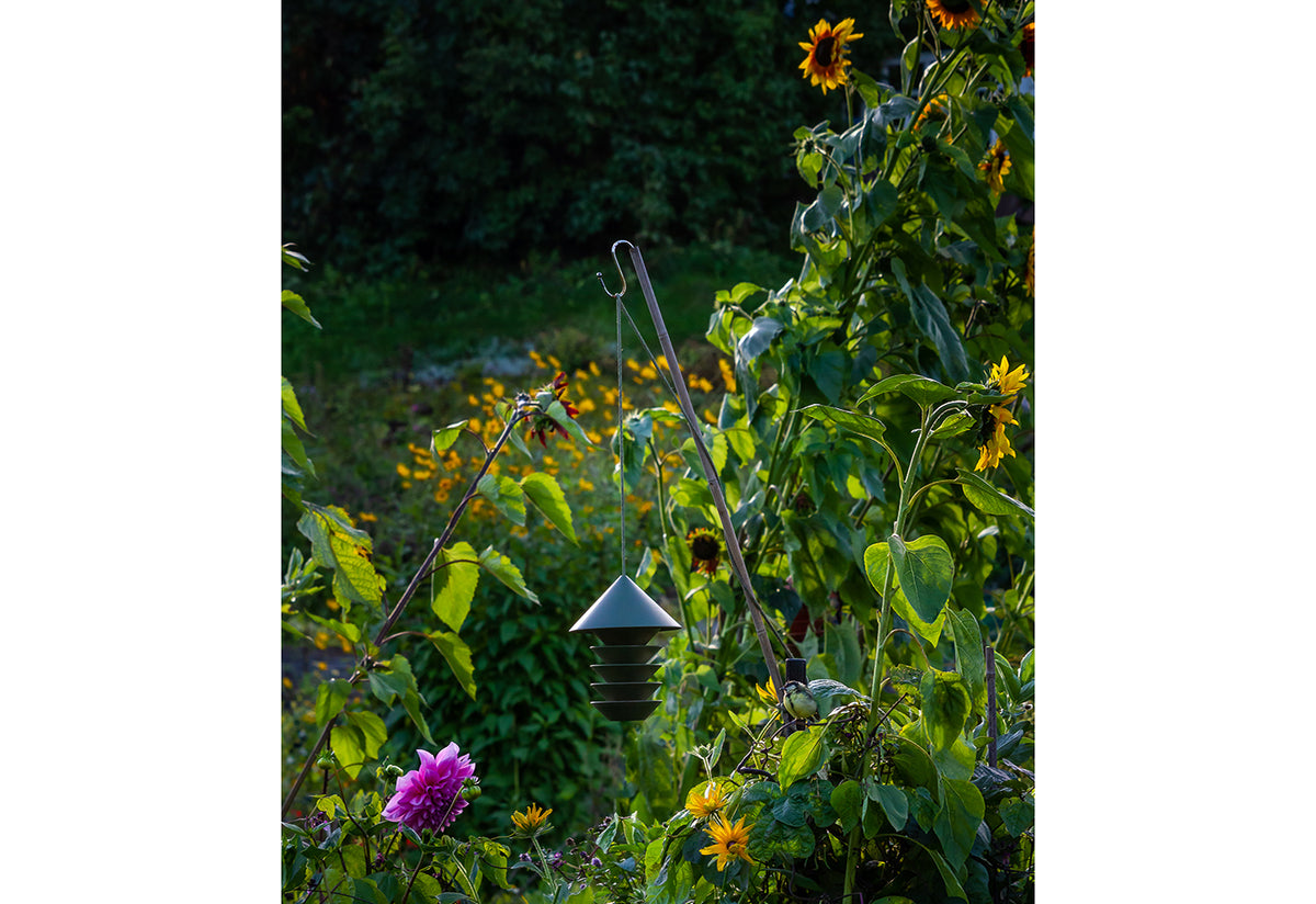 Silo Bird Feeder, Mika and julie tolvanen, Pidat