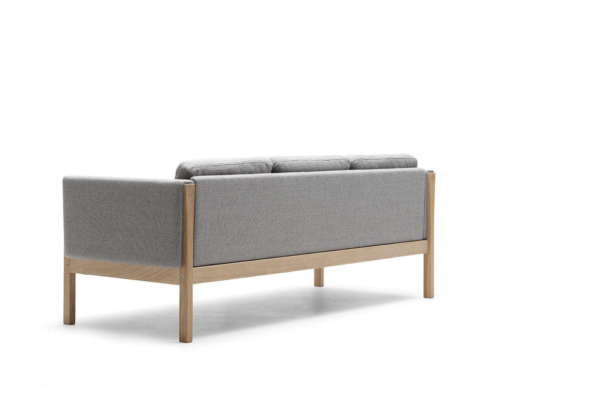 CH163 Three-Seat Sofa, Hans wegner, Carl hansen and son