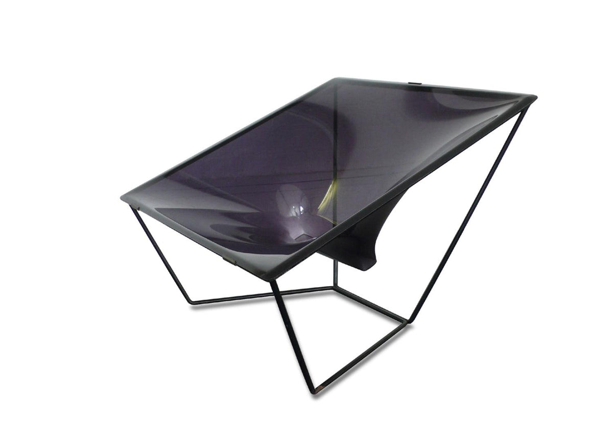 Contour chair