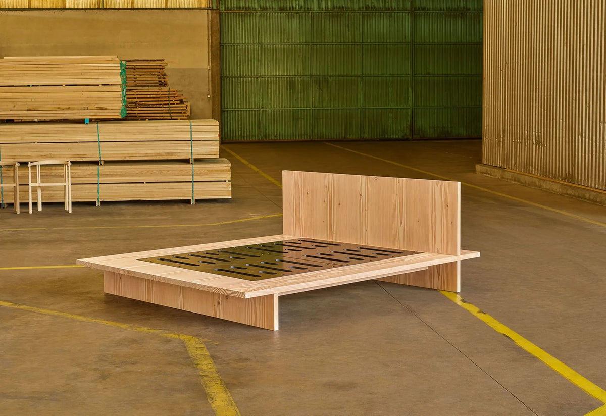 Bed One, De la espada