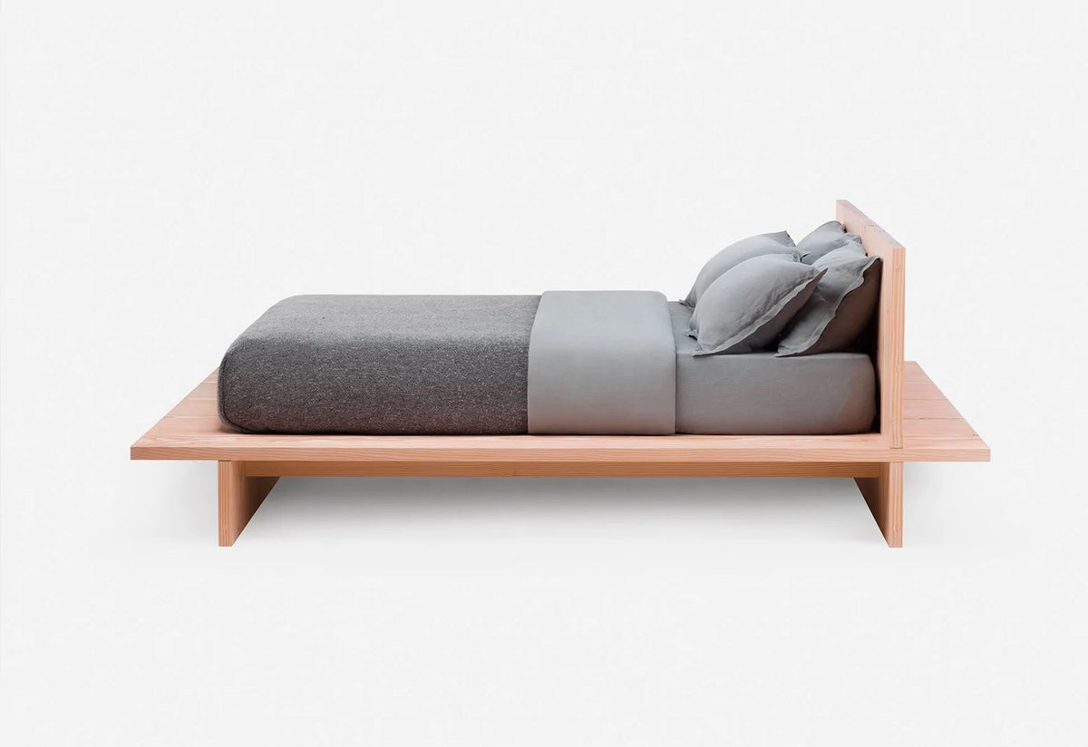Bed One, De la espada