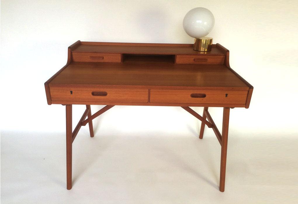 Model 64 desk | 1961