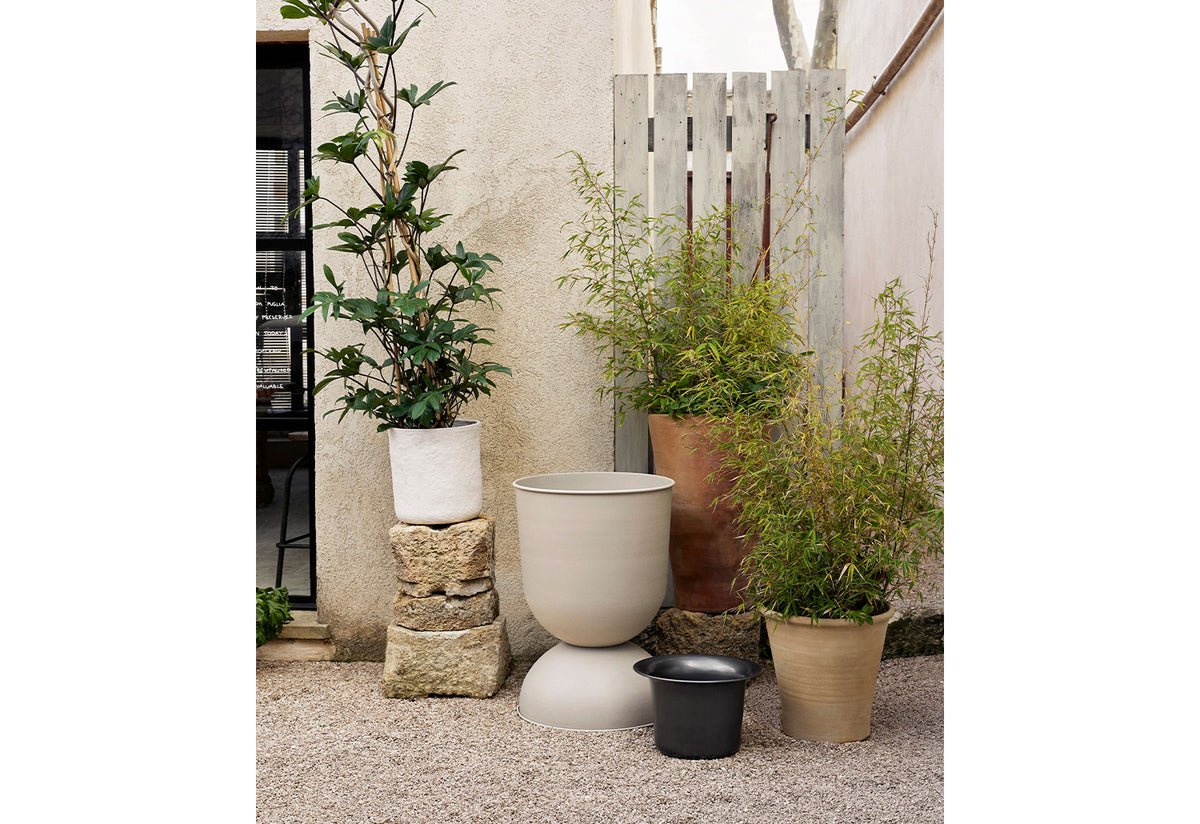 Hourglass Pot, Ferm living
