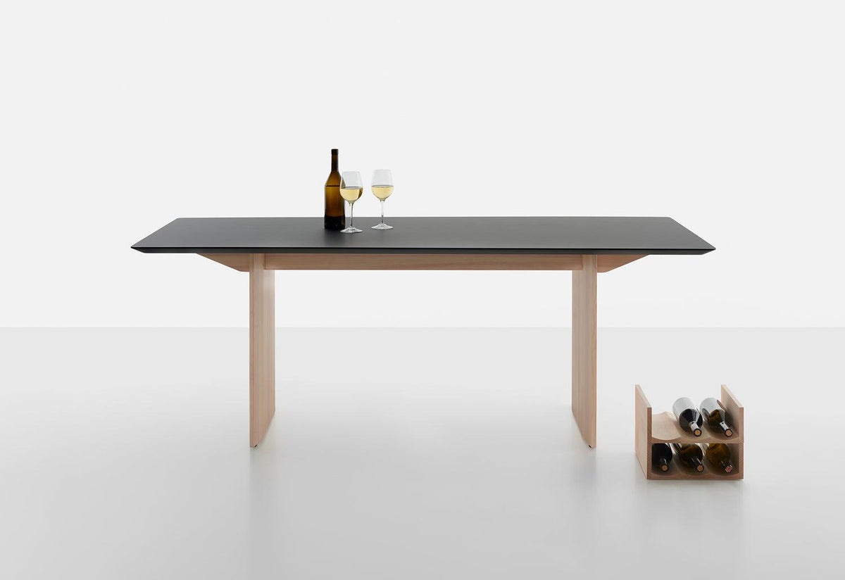 Fronda Table, Sam hecht and kim colin, Mattiazzi