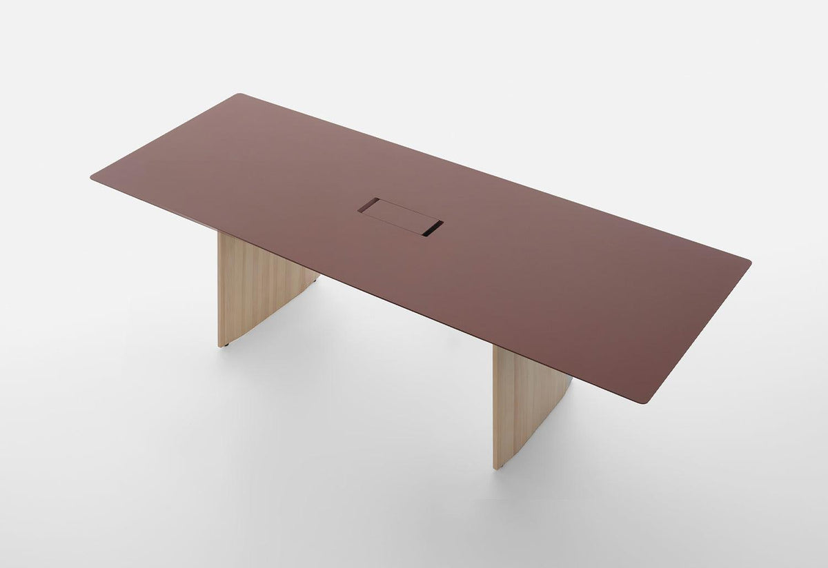 Fronda Table, Sam hecht and kim colin, Mattiazzi