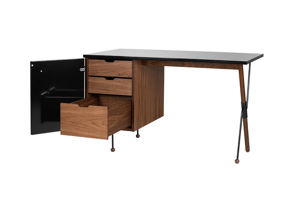 62 series desk, 1952, Greta grossman, Gubi