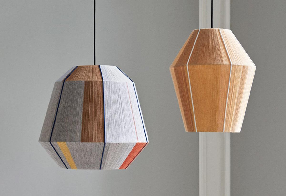 Bonbon Lamp, Ana kraš, Hay