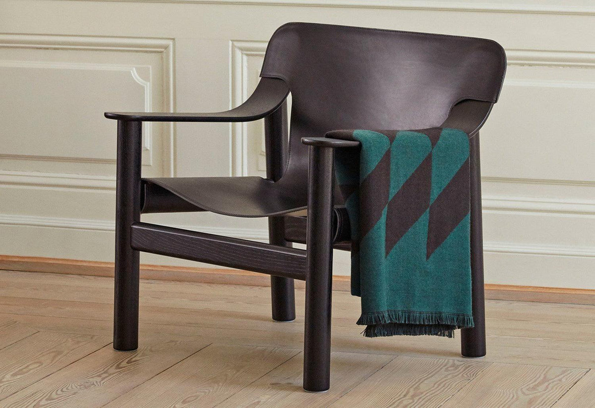 Bernard Chair, Shane schneck, Hay