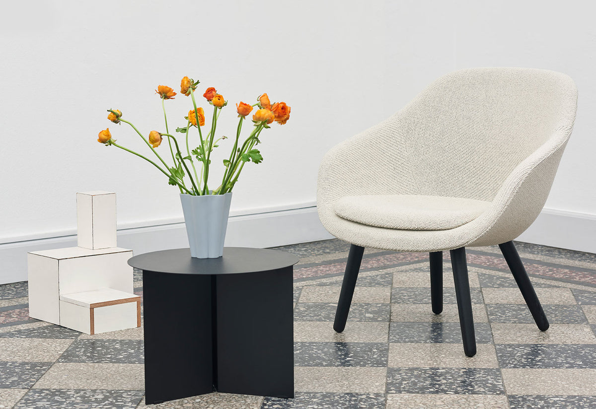 Slit Table | Round, Hay