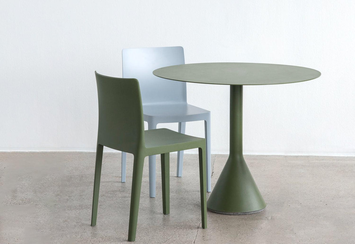 Palissade Cone Table, Ronan and erwan bouroullec, Hay