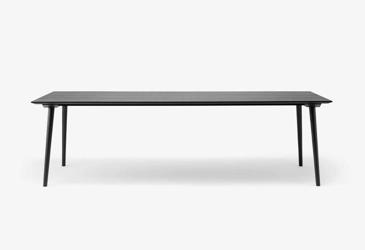 In Between Dining Table, Sami kallio, Andtradition