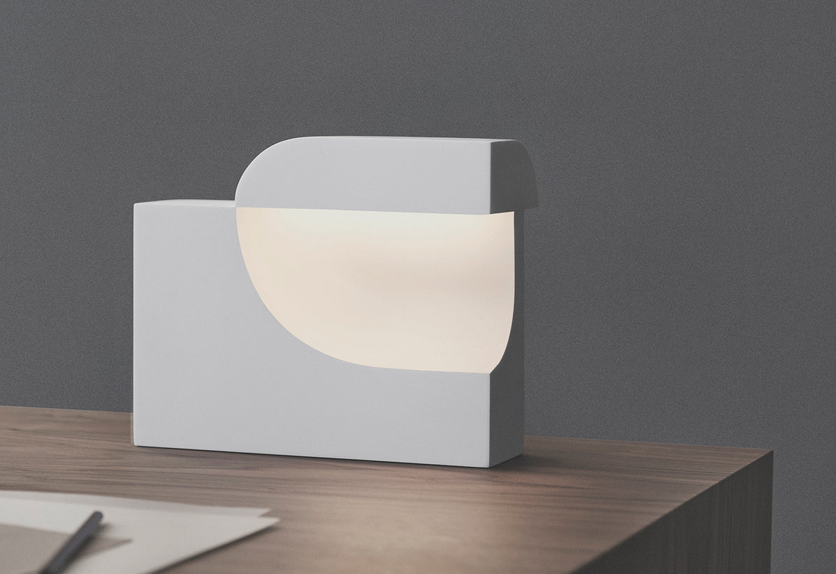 Moby 1 Table Lamp, Karakter