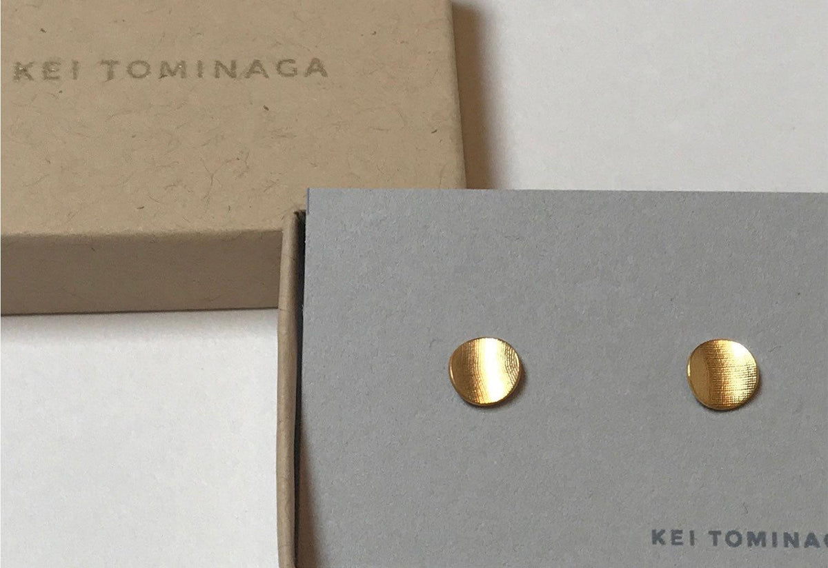 Point 4 Stud Earrings | Curved Circle, Kei tominaga