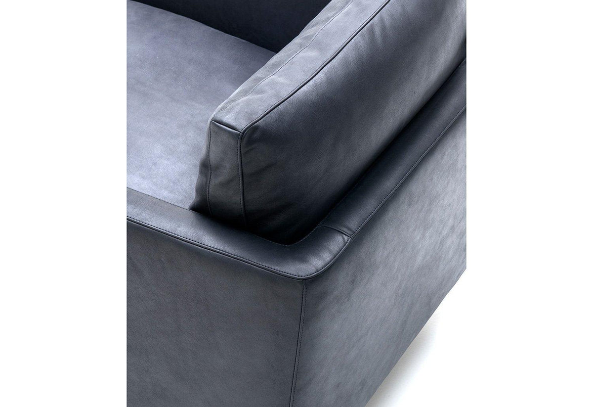 Dumas armchair, 2017, Piero lissoni, Living divani