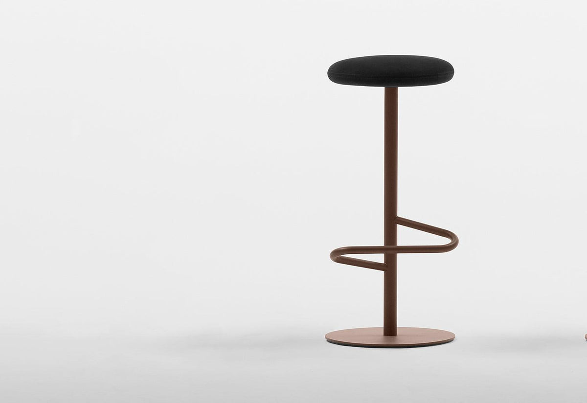 Odette bar stool, Chris martin, Massproductions