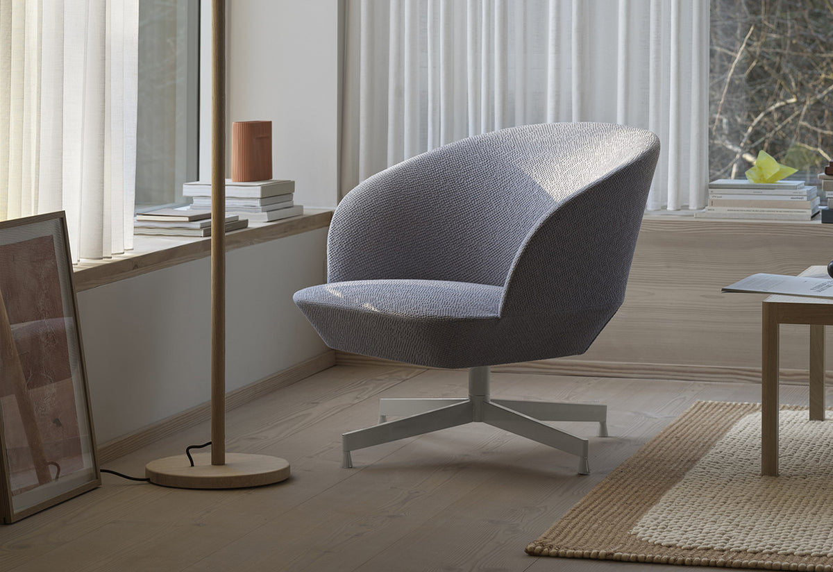 Oslo Lounge Chair | Swivel Base, Anderssen and voll, Muuto