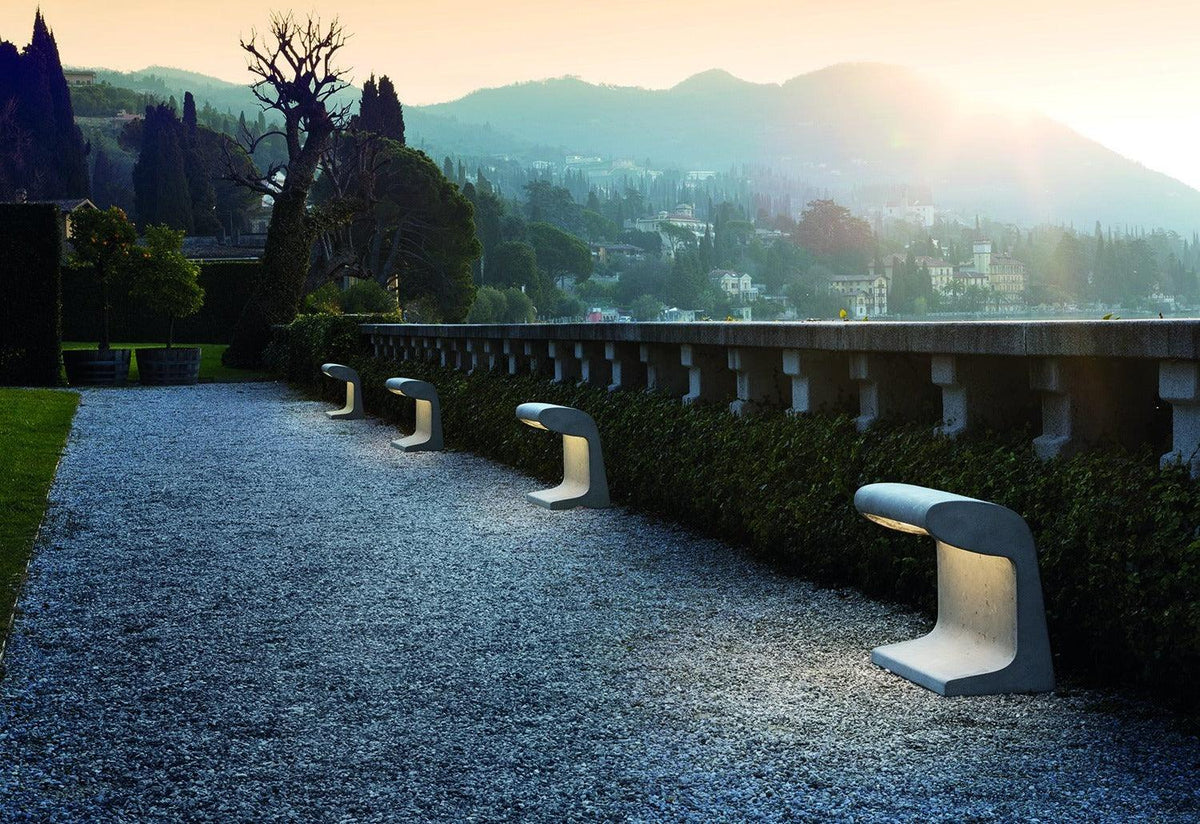 Borne Béton Grande, Le corbusier, Nemo lighting
