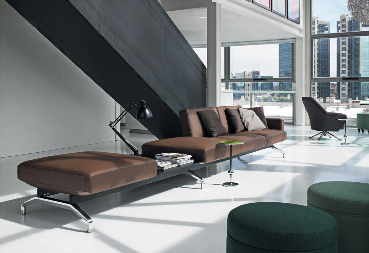 P32 Lounge Chair, Osvaldo borsani, Tecno