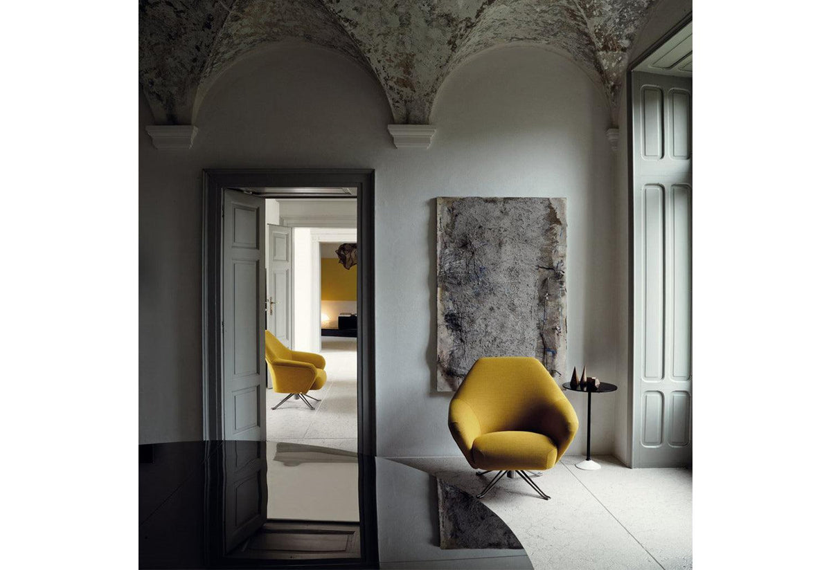 P32 Lounge Chair, Osvaldo borsani, Tecno