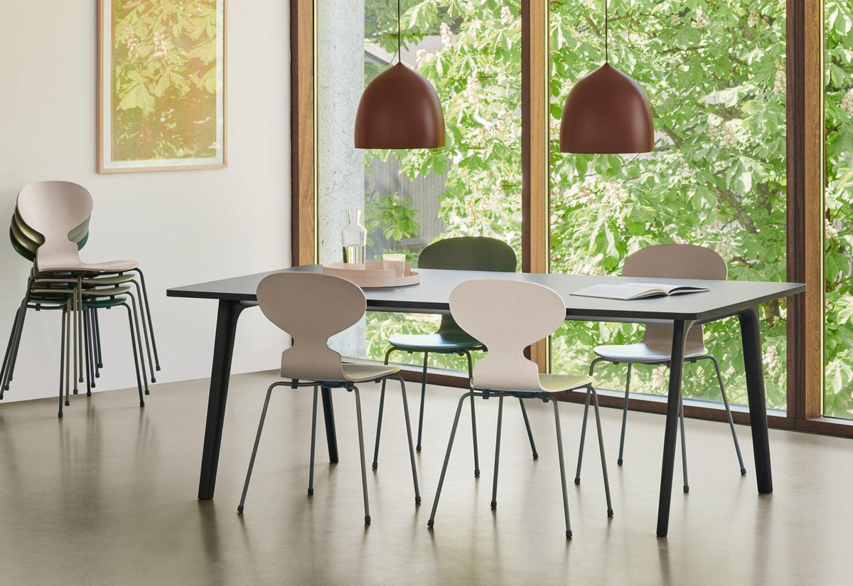 Pluralis Table, Fritz hansen